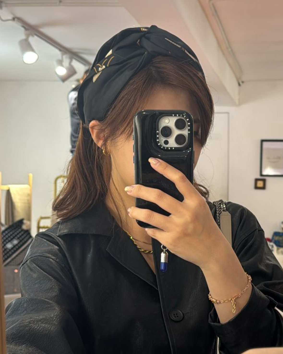 Ava Mini Gold Earrings